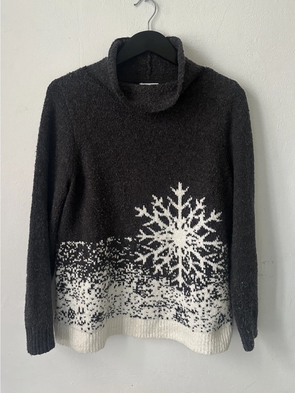 J Jill Women’s S Snowflake Sweater Black White Cozy Knit Cowl Winter Holidays